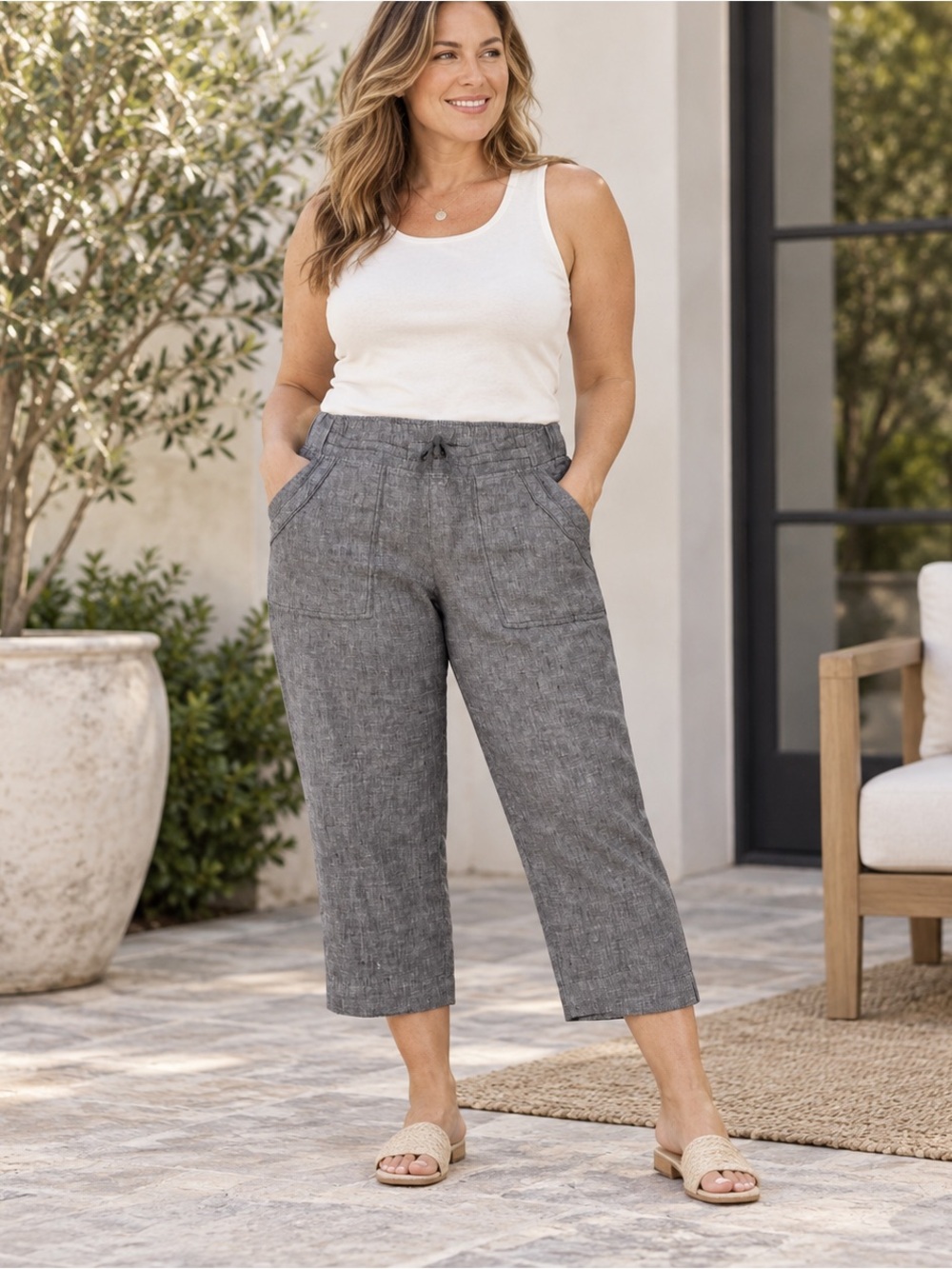 Athleta 100% Linen Gray Pull-On Cropped Pants Size 12P Petite Drawstring Pockets